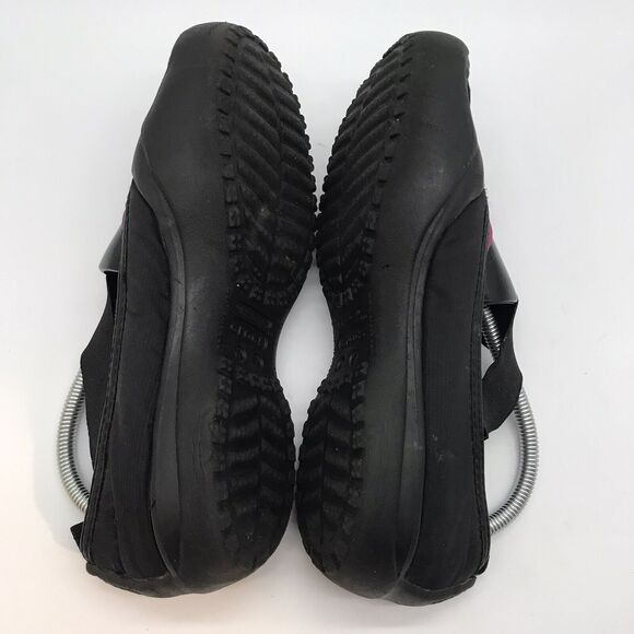 Crocs Molly Slip On Cross Strap Shoes Woman's size 7 Black Casual Comfort Flats - Picture 7 of 10